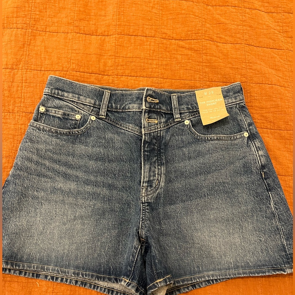 madewell- The mom jean short